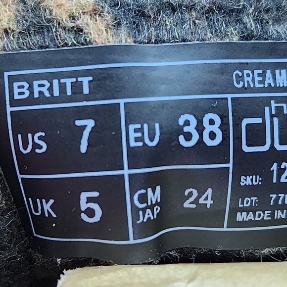 Hey Dude Women's Britt Cheetah Canvas Upper Ankle Booties - 7 - Picture 7 of 7